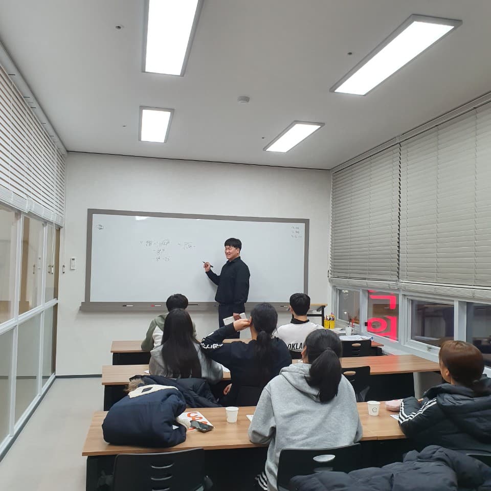 원탑수학 학원 내부 사인